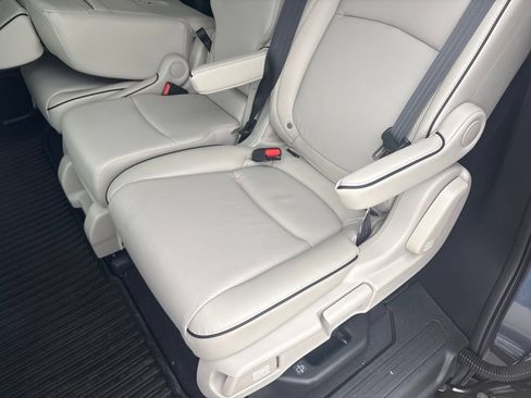 Certified 2026 Honda Odyssey Touring image 42