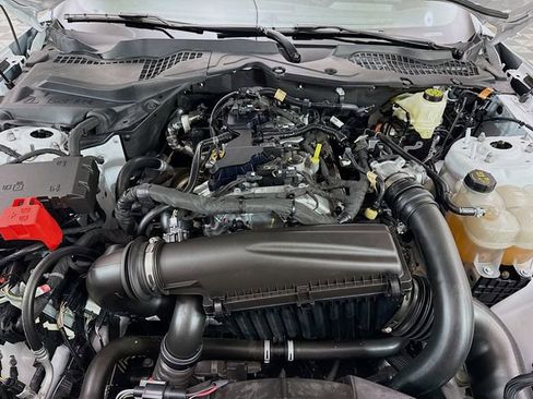 Used 2024 Ford Mustang Coupe image 28