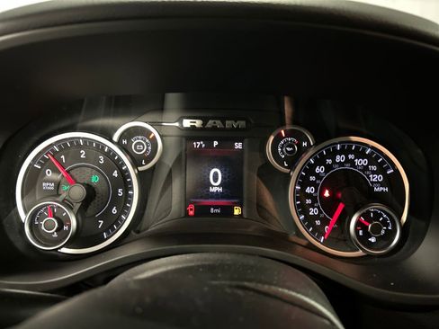 New 2026 RAM 1500 4x4 Crew Cab image 14