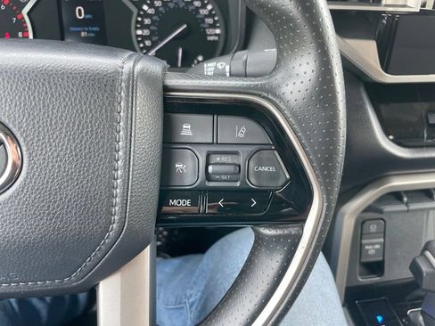 Used 2022 Toyota Tundra SR5 AWD/4WD image 18