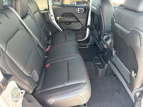 New 2026 Jeep Wrangler Unlimited Rubicon image 17