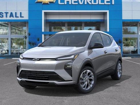 Used 2027 Chevrolet Bolt LT w/ Comfort Package FWD image 6
