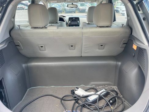 Used 2012 Nissan Leaf SV image 19