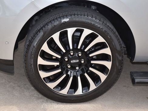 Certified 2023 Lincoln Navigator Black Label image 41