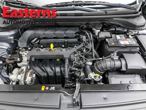 Used 2020 Hyundai Accent Limited image 7