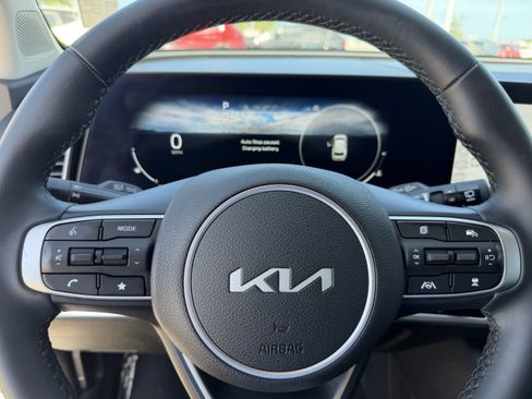 Certified 2023 Kia Sportage SX FWD image 32