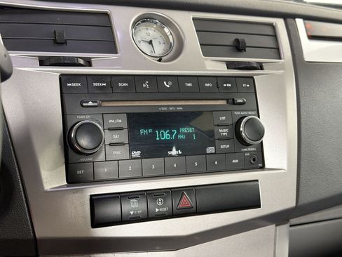 Used 2008 Chrysler Sebring Limited FWD image 17