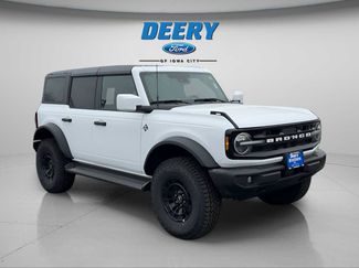 New 2026 Ford Bronco Outer Banks w/ Sasquatch Package video 1