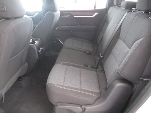 New 2025 GMC Acadia Elevation image 26