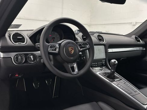 Used 2025 Porsche 718 Cayman S RWD image 10