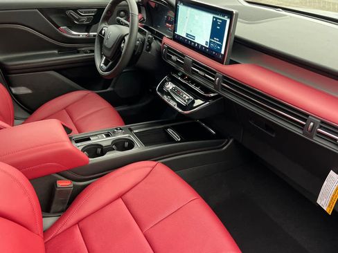 New 2026 Lincoln Corsair Grand Touring image 17