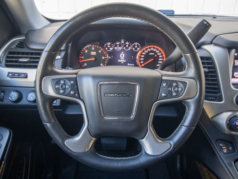 Used 2015 GMC Yukon Denali w/ Premium Package image 39