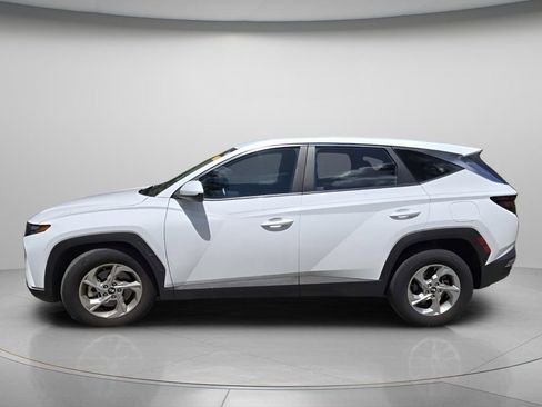 Used 2024 Hyundai Tucson SE image 3