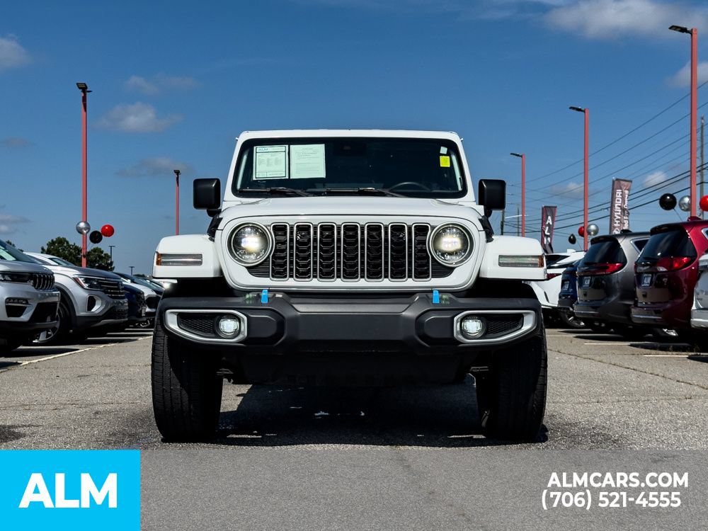 Used 2024 Jeep Wrangler Unlimited Sahara AWD/4WD image 5