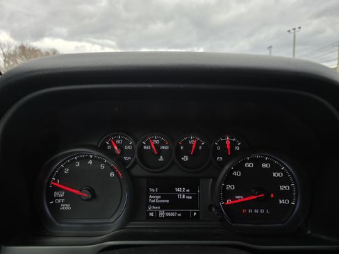 Used 2022 Chevrolet Silverado 1500 Custom image 20