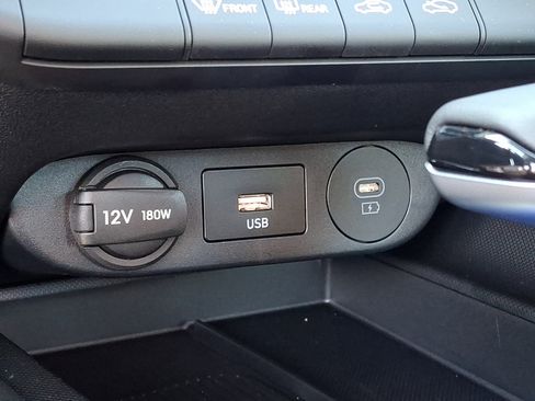 Used 2026 Hyundai Elantra SEL FWD image 27