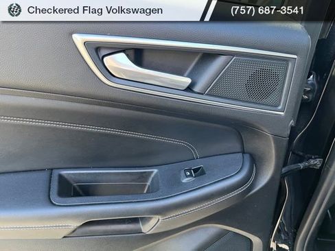 Used 2024 Ford Edge Titanium AWD/4WD image 24