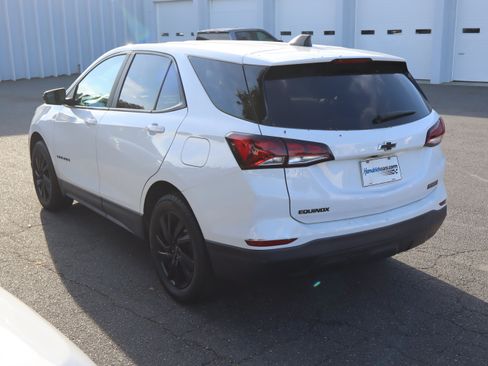 Used 2023 Chevrolet Equinox LS w/ LS Convenience Package FWD image 20