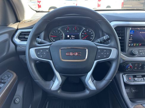 Certified 2023 GMC Acadia SLE w/ Driver Convenience Package AWD/4WD image 9