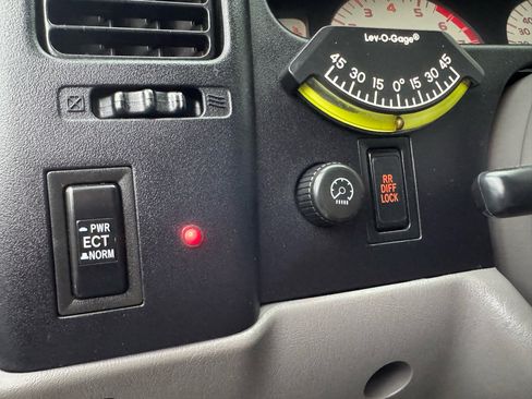 Used 2004 Toyota Tacoma 4x4 Double Cab image 23