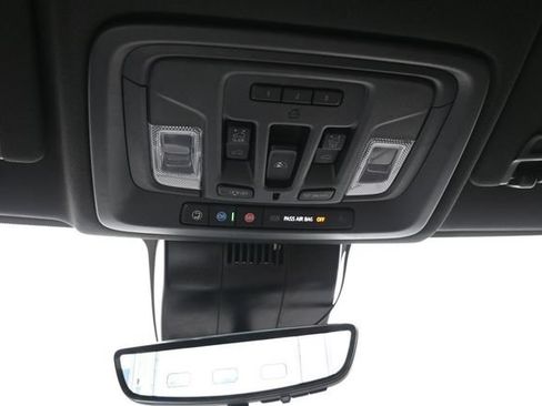 Used 2025 Chevrolet Silverado 1500 High Country AWD/4WD image 52