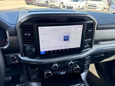 Used 2025 Ford F150 Lariat w/ Equipment Group 501A Mid image 18