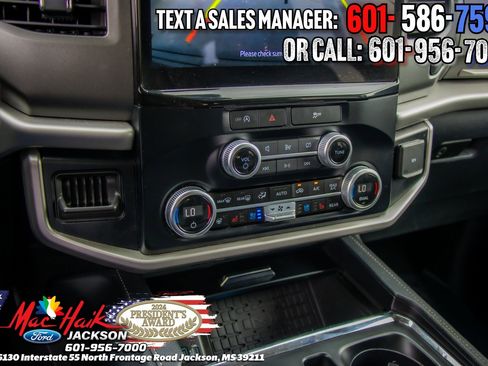 Used 2024 Ford Expedition XLT image 17