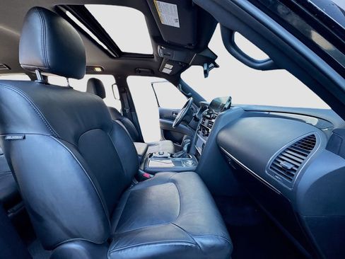 Used 2023 Nissan Armada SL w/ Midnight Edition Package image 19