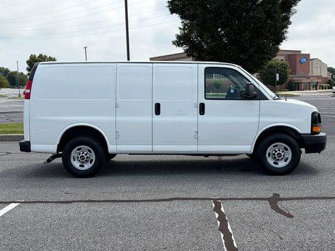 Used 2013 GMC Savana 2500 RWD image 5
