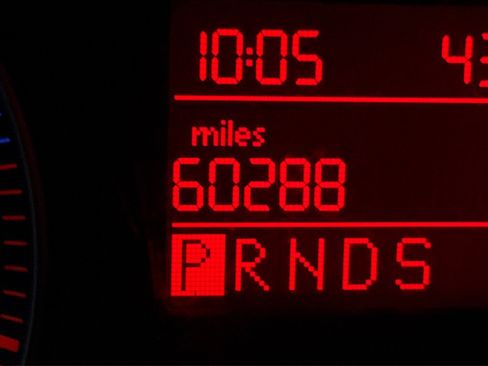 Used 2009 Volkswagen Rabbit S image 12