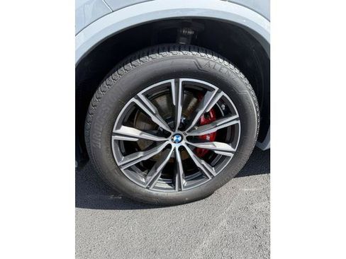 Used 2026 BMW X5 xDrive40i w/ M Sport Package AWD/4WD image 5