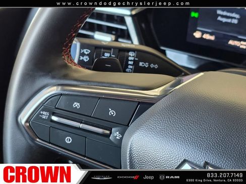 Used 2026 Chevrolet Suburban RST AWD/4WD image 33