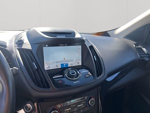 Used 2017 Ford Escape Titanium image 31