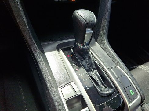 Certified 2018 Honda Civic EX image 22