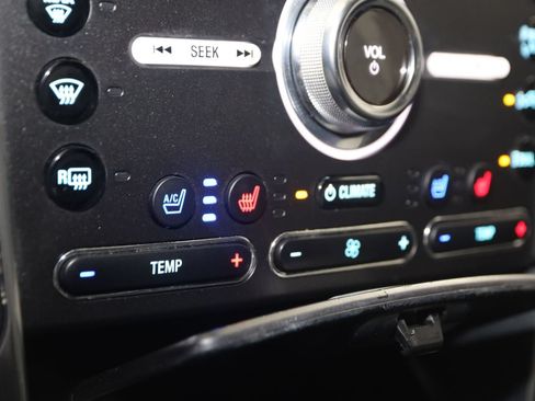 Used 2018 Ford Explorer Sport w/ Equipment Group 401A AWD/4WD image 8