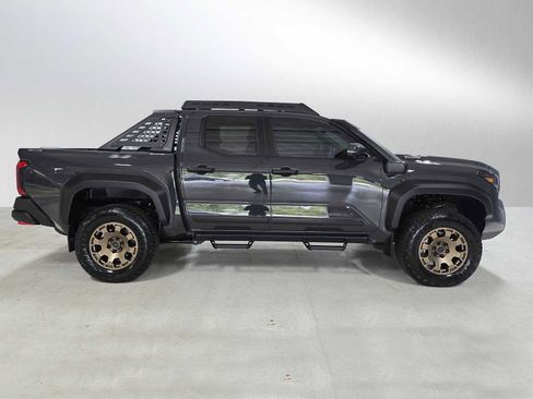 Used 2024 Toyota Tacoma 4x4 Double Cab Hybrid image 2