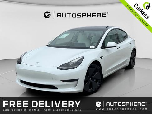 Used 2021 Tesla Model 3 Standard Range Plus image 1