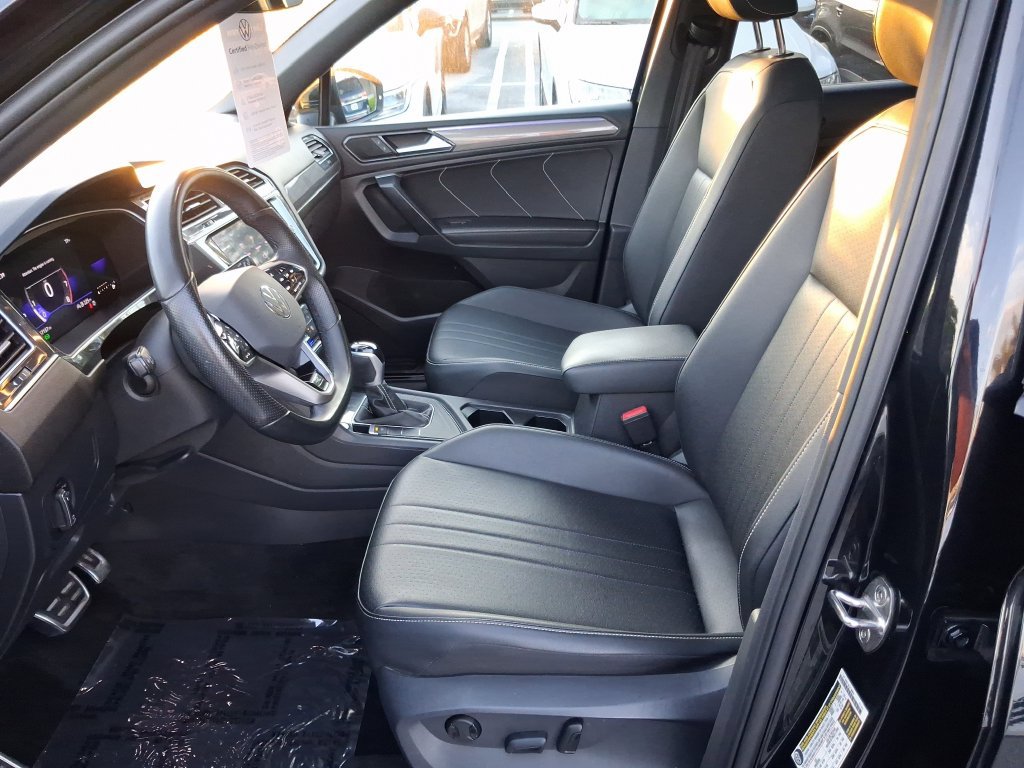 Used 2023 Volkswagen Tiguan SE R-Line FWD image 15