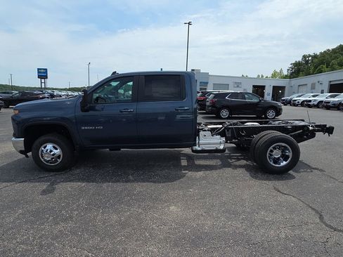 New 2026 Chevrolet Silverado 3500 LT w/ Convenience Package AWD/4WD image 5