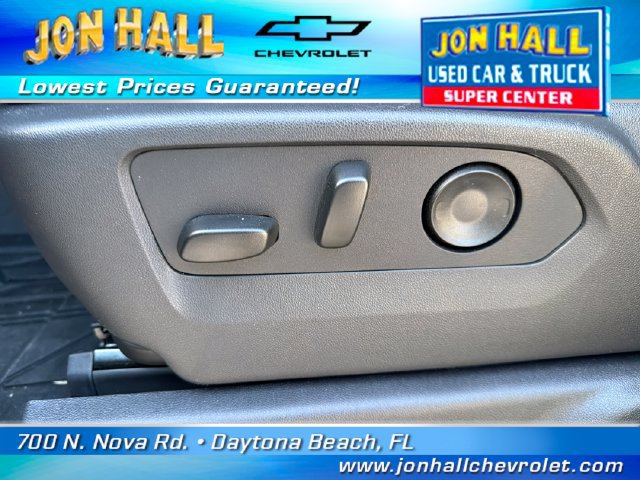 Used 2026 Chevrolet Silverado 2500 Custom w/ Custom Convenience Package AWD/4WD image 17