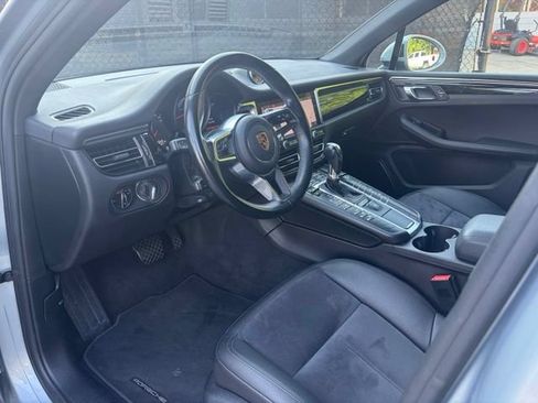 Used 2021 Porsche Macan AWD/4WD image 8