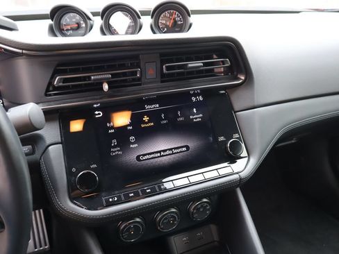 Used 2024 Nissan Z Performance w/ Heritage Edition RWD image 5