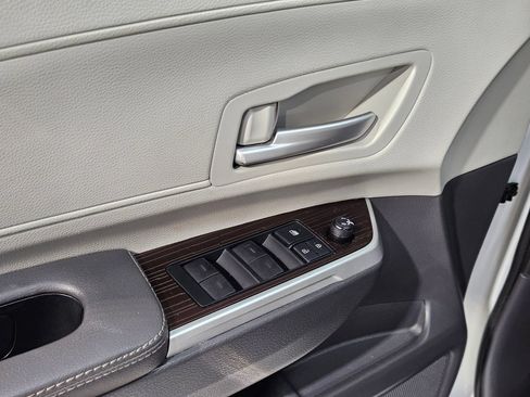 Used 2022 Toyota Sienna XLE FWD image 20