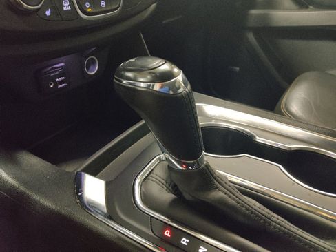 Used 2020 Chevrolet Traverse RS w/ LPO, Floor Liner Package FWD image 26