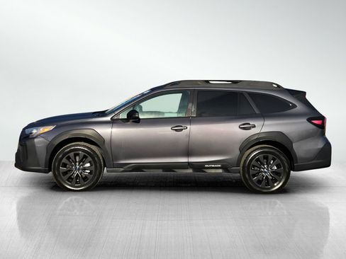Used 2025 Subaru Outback Onyx Edition image 6