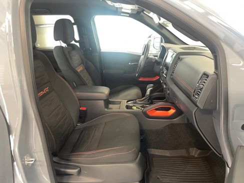 Used 2023 Nissan Frontier PRO-4X w/ Technology Package image 25