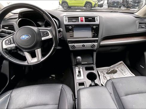 Used 2017 Subaru Outback 2.5i Limited w/ Popular Package #5 image 18