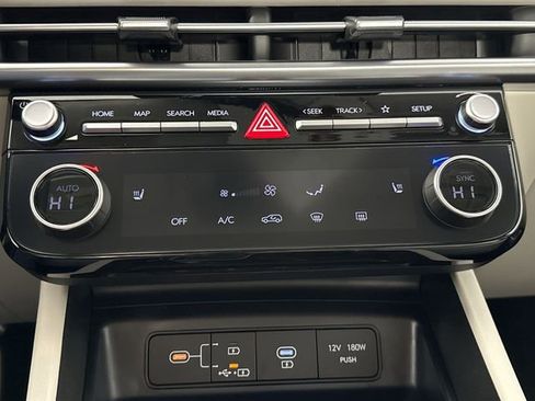 New 2026 Hyundai Tucson SEL image 17