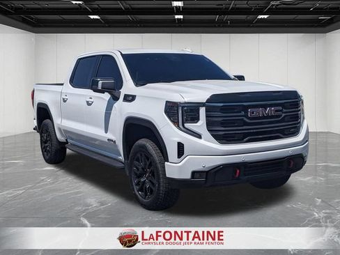 Used 2025 GMC Sierra 1500 AT4 w/ AT4 Premium Package AWD/4WD image 7