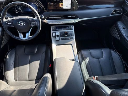 Used 2022 Hyundai Palisade Calligraphy image 11